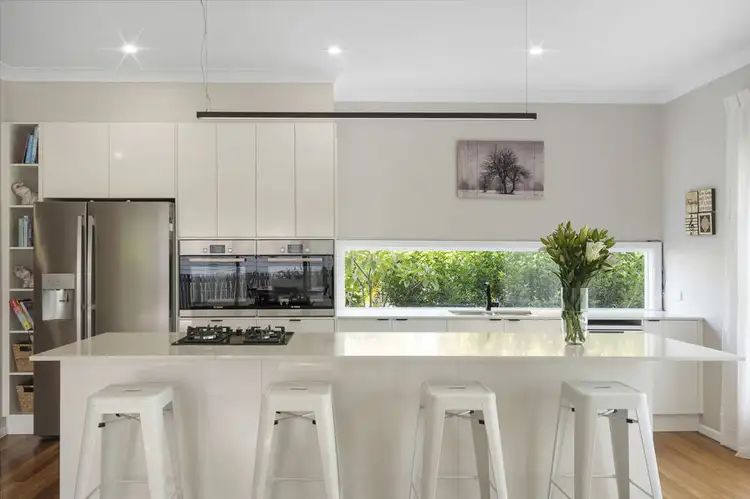 56 Framont Ave, Holland Park QLD 4121