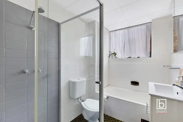 Fifth view of Homely unit listing, 4/17 Ocean Parade, The Entrance NSW 2261