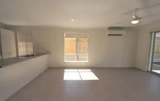 Fourth view of Homely house listing, 5 Napier Circuit, Silkstone QLD 4304