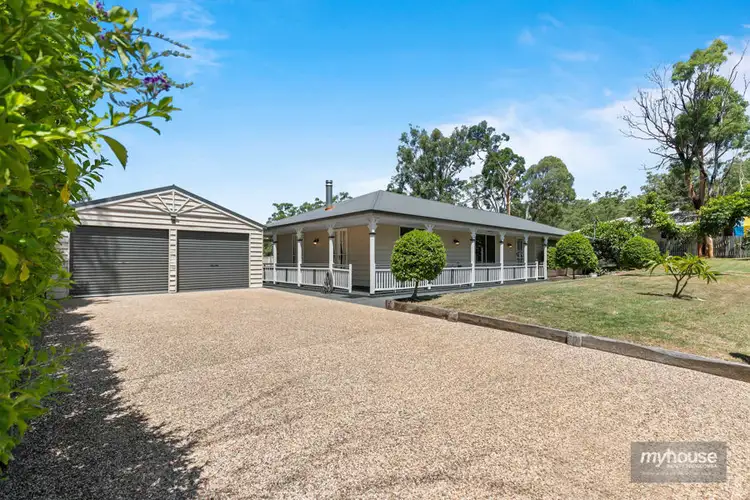 17 Gordon Crescent, Withcott QLD 4352