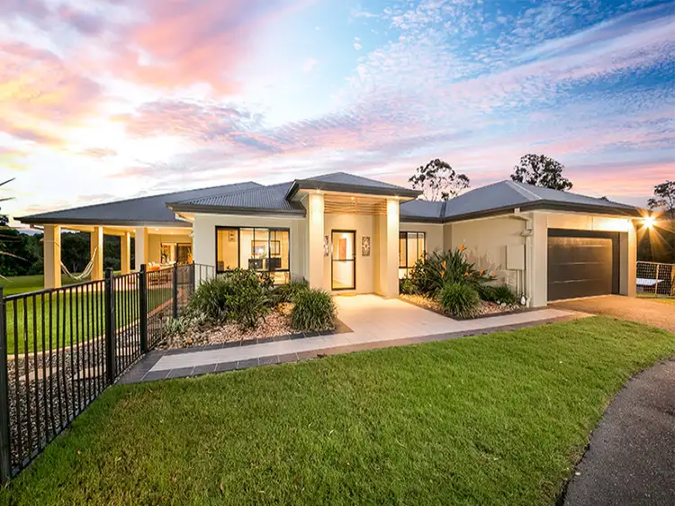 4 Pinbarren Place, Yugar QLD 4520