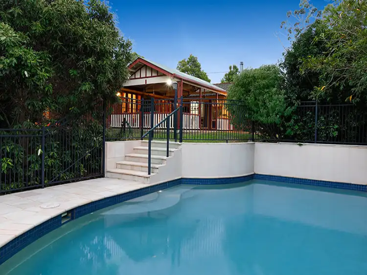 10 Autumnwood Court, Samford Valley QLD 4520