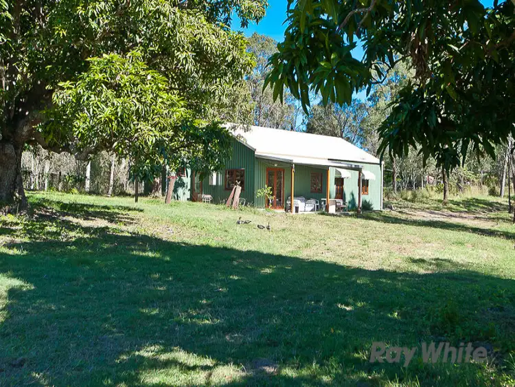 8 Grandview Court, Camp Mountain QLD 4520