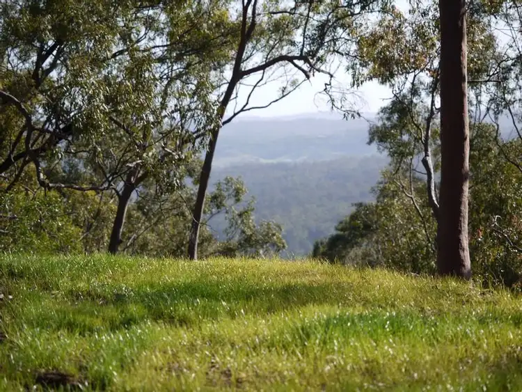 1 McLean Road South, Camp Mountain QLD 4520