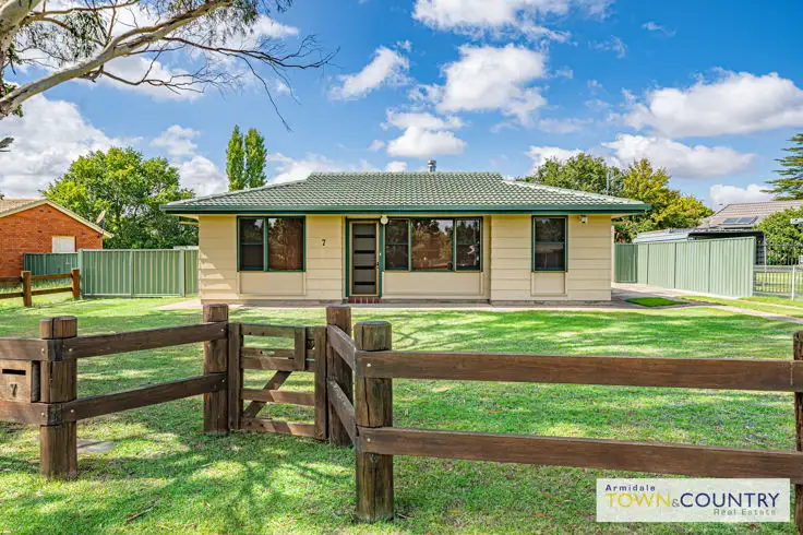 Main view of Homely house listing, 7 McIntosh Crescent, Armidale NSW 2350