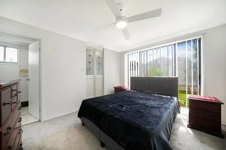 Fourth view of Homely house listing, 7 Shannon Place, Kearns NSW 2558