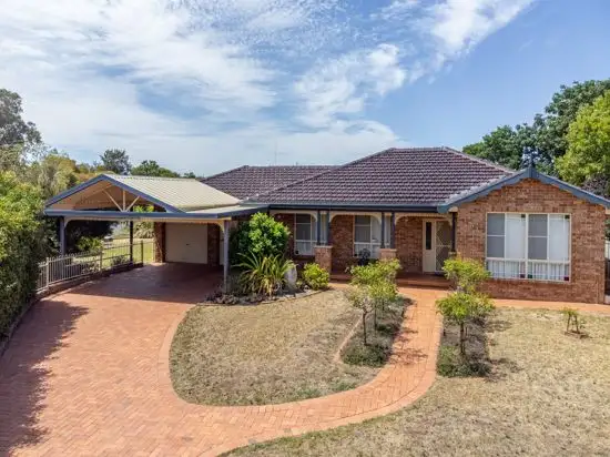 13 Wayamba Close, Tamworth NSW 2340