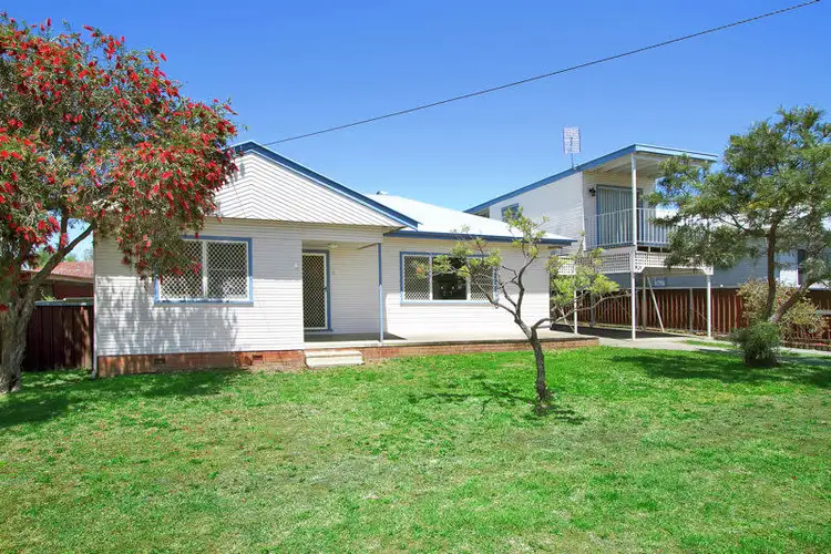12 Terry Street, Tamworth NSW 2340