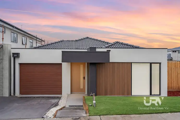 Second view of Homely house listing, 7 Violet Vista, South Morang VIC 3752