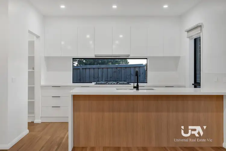 Fifth view of Homely house listing, 7 Violet Vista, South Morang VIC 3752