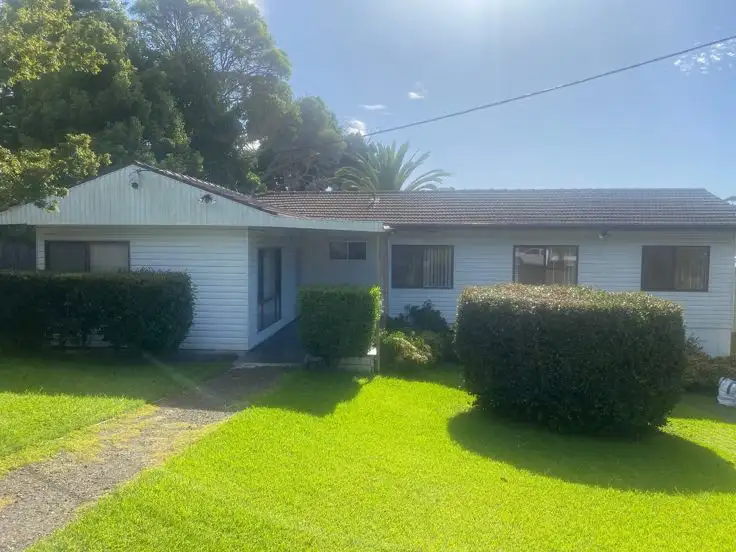 1 Buckingham Ave, Normanhurst NSW 2076