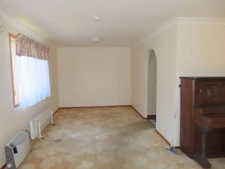 Sixth view of Homely house listing, 1 Pierpoint Street, Stanthorpe QLD 4380