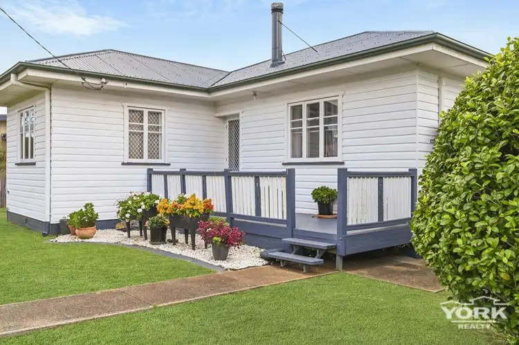 31 Butt Street, Harristown QLD 4350