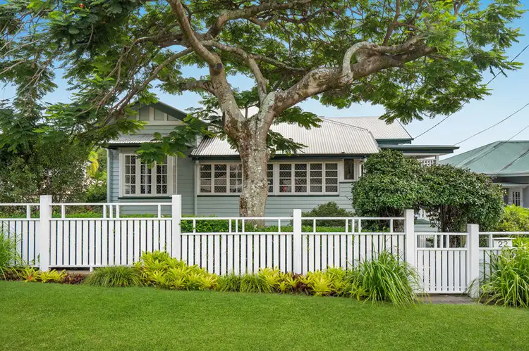 22 Shire Street, Coorparoo QLD 4151