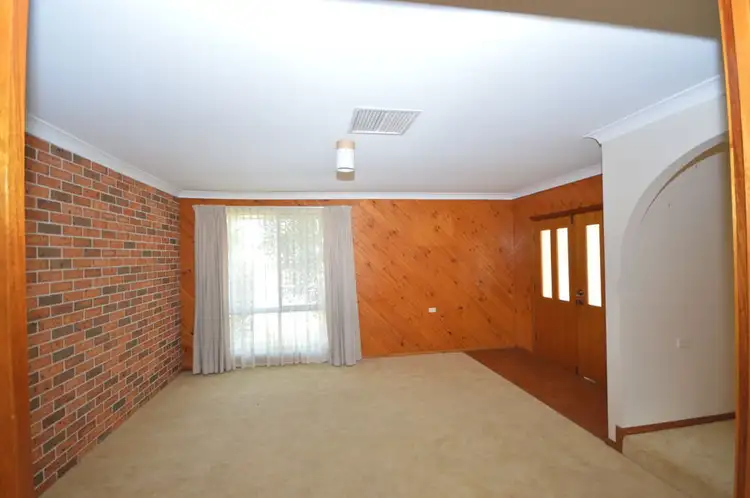 Second view of Homely house listing, 4 Meadowbank Drive, Dubbo NSW 2830