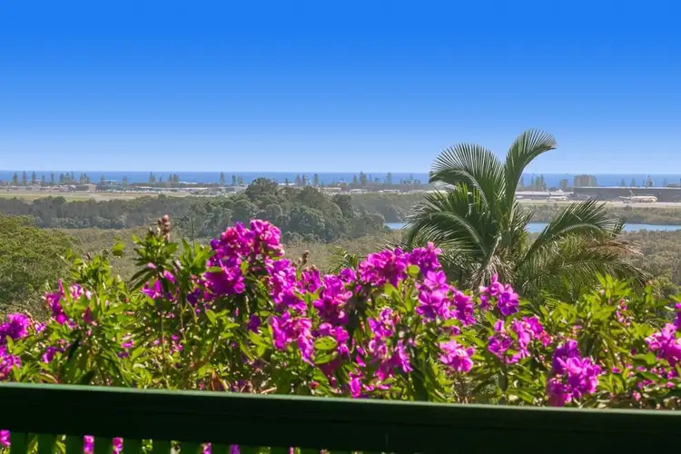 10 Myeerimba Parade, Tweed Heads West NSW 2485
