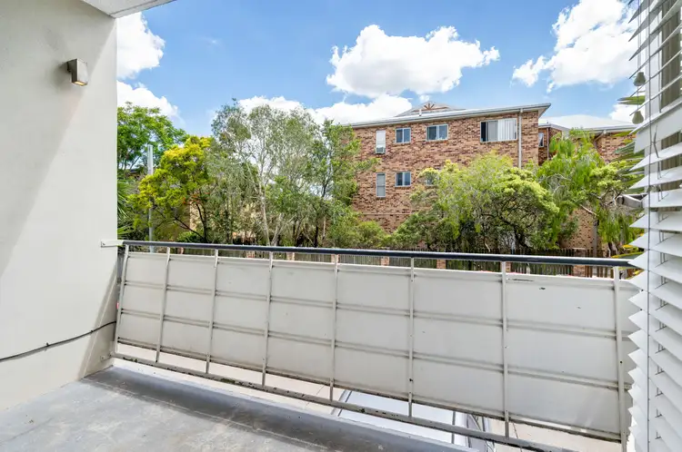 Fifth view of Homely unit listing, 2/241 Cavendish Road, Coorparoo QLD 4151