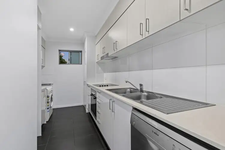 Third view of Homely unit listing, 8/90 Cambridge Street, Carina Heights QLD 4152