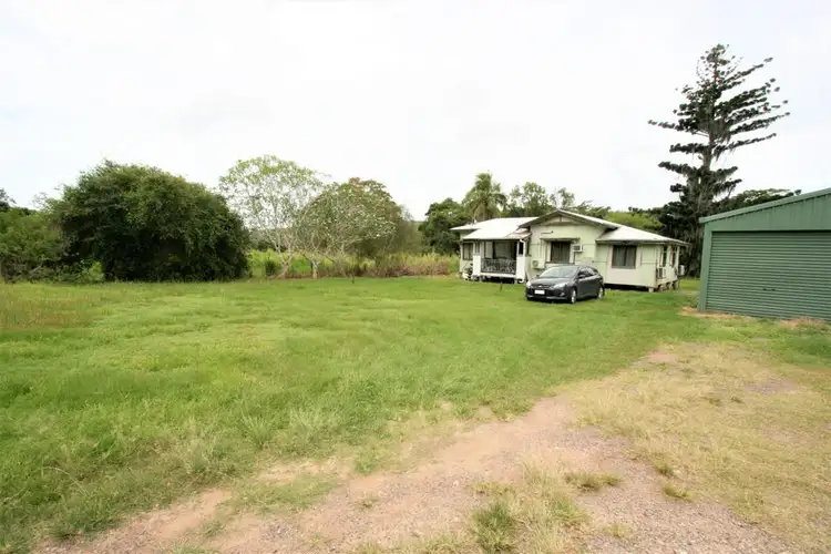 112 Marlborough-Sarina Rd, Sarina QLD 4737