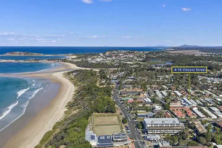 Second view of Homely townhouse listing, 4/10 Vincent St, Coffs Harbour NSW 2450