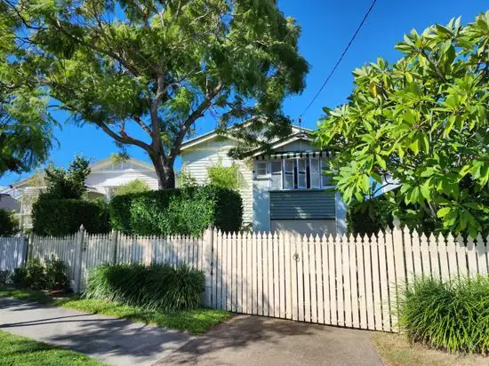26 GEERA STREET, Coorparoo QLD 4151