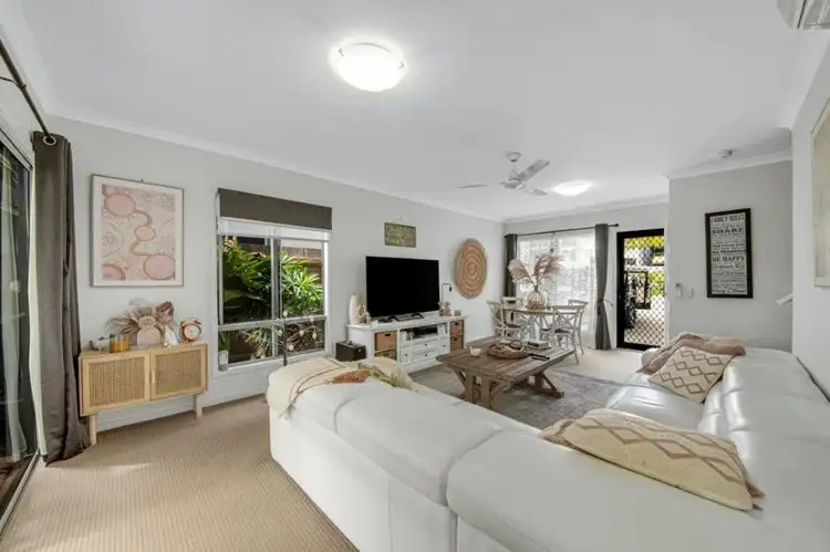 Second view of Homely unit listing, 31/2 Ringuet Close, Glen Eden QLD 4680