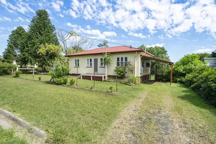 9 King Street, Goombungee QLD 4354