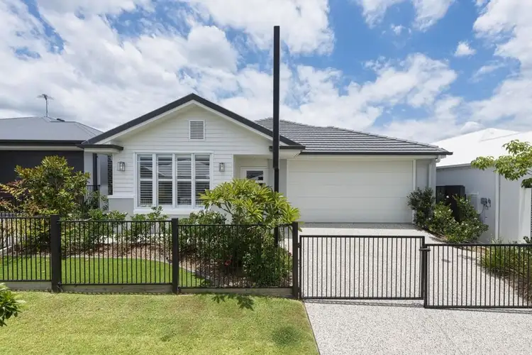 11 Cypress Street, Park Ridge QLD 4125