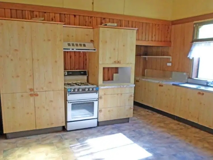Seventh view of Homely house listing, 27 Commins St, Junee NSW 2663