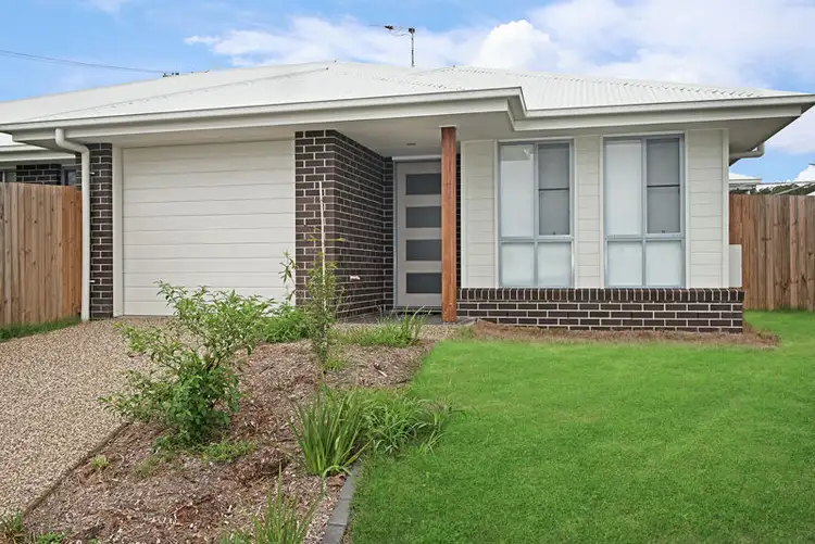 Main view of Homely unit listing, 2/176 Handley Street, Darling Heights QLD 4350