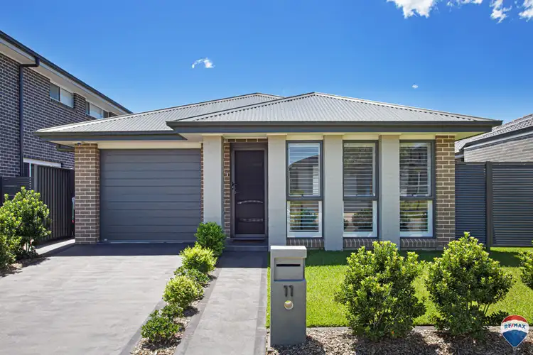 11 INFANTRY STREET, Jordan Springs NSW 2747