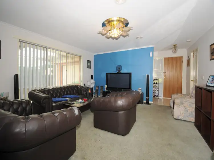 Second view of Homely house listing, 2 Jammon Close, Hampton Park VIC 3976