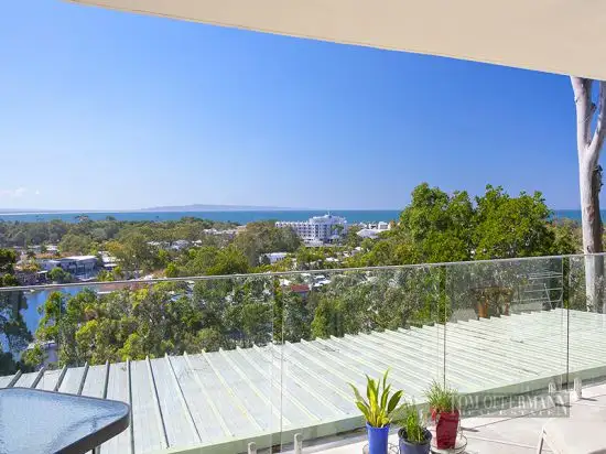 2/5 Natasha Ave, Noosa Heads QLD 4567