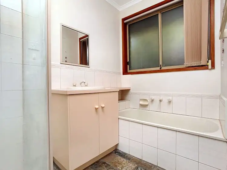 Seventh view of Homely house listing, 20 Tweed Court, Werribee VIC 3030