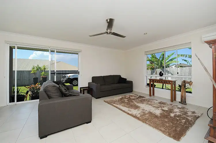 23 Pebbly Creek Crescent, Little Mountain QLD 4551