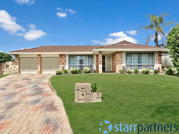 4 Don Place, Kearns NSW 2558