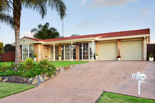 10 Peace Avenue, St Clair NSW 2759