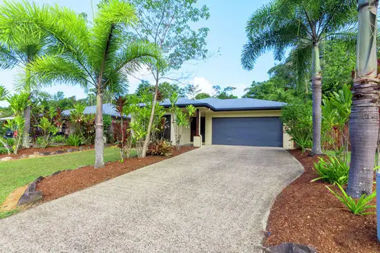16 White Oak Ave, Mossman QLD 4873