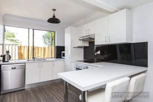 5/7A Section street, Mayfield NSW 2304