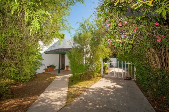 1097 Alemein Ave, North Albury NSW 2640