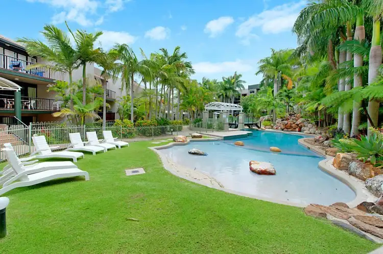 A8/1 Great Hall Drive, Nobby Beach QLD 4218