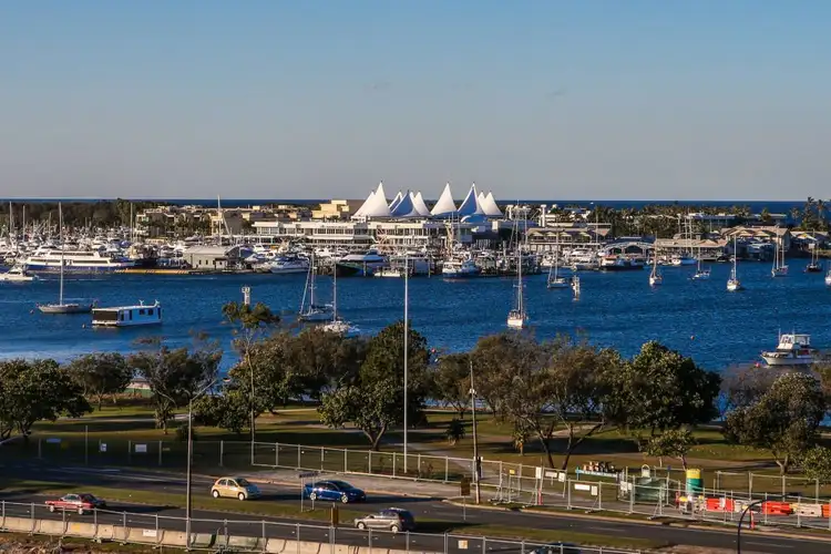 1002/4 Como Crescent, Southport QLD 4215