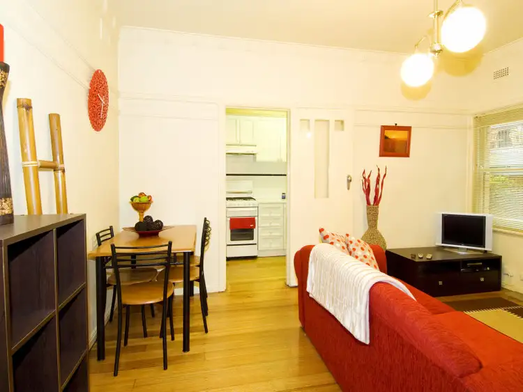 Fourth view of Homely apartment listing, 3/2 Irving Avenue, Prahran VIC 3181