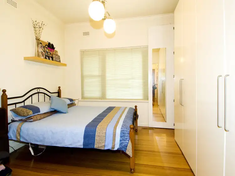 Fifth view of Homely apartment listing, 3/2 Irving Avenue, Prahran VIC 3181