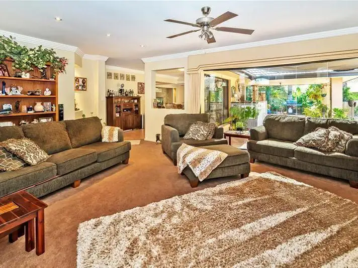 3 The Parade, Helensvale QLD 4212