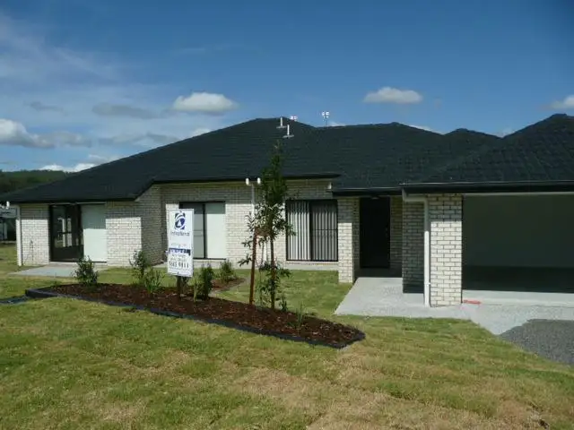 15 Faraday Crescent, Pacific Pines QLD 4211