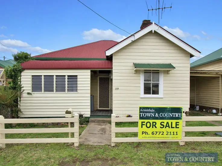 139 Taylor Street, Armidale NSW 2350