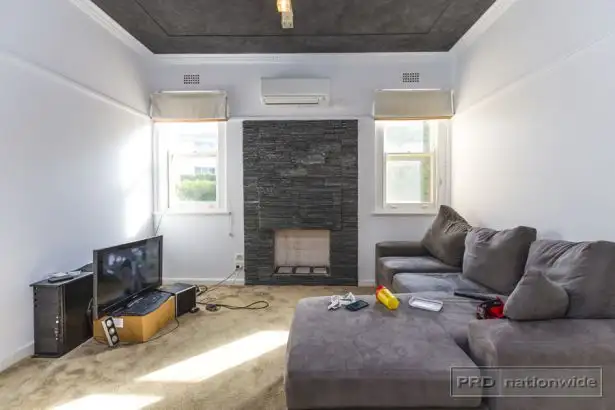 Third view of Homely apartment listing, 4/6 Tooke Street, Bar Beach NSW 2300
