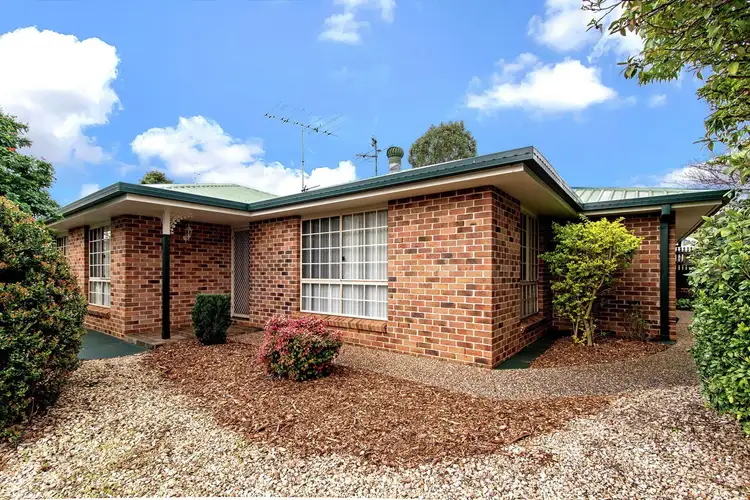2 Dalzell Crescent, Darling Heights QLD 4350