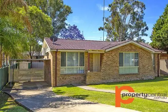 10 Graham Close, Cranebrook NSW 2749
